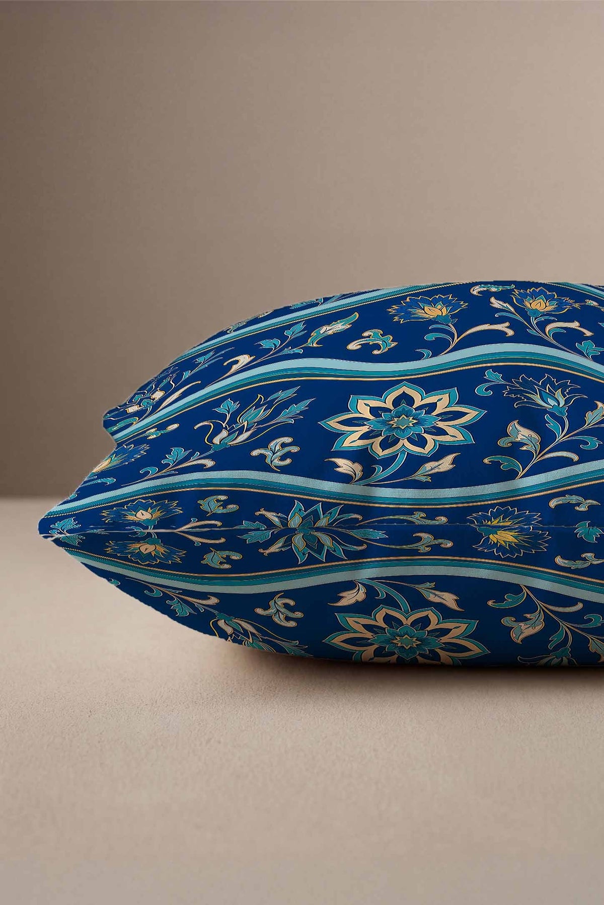 Blue Heritage Cushion Covers & Table Runner Gift Set – 7 Pieces